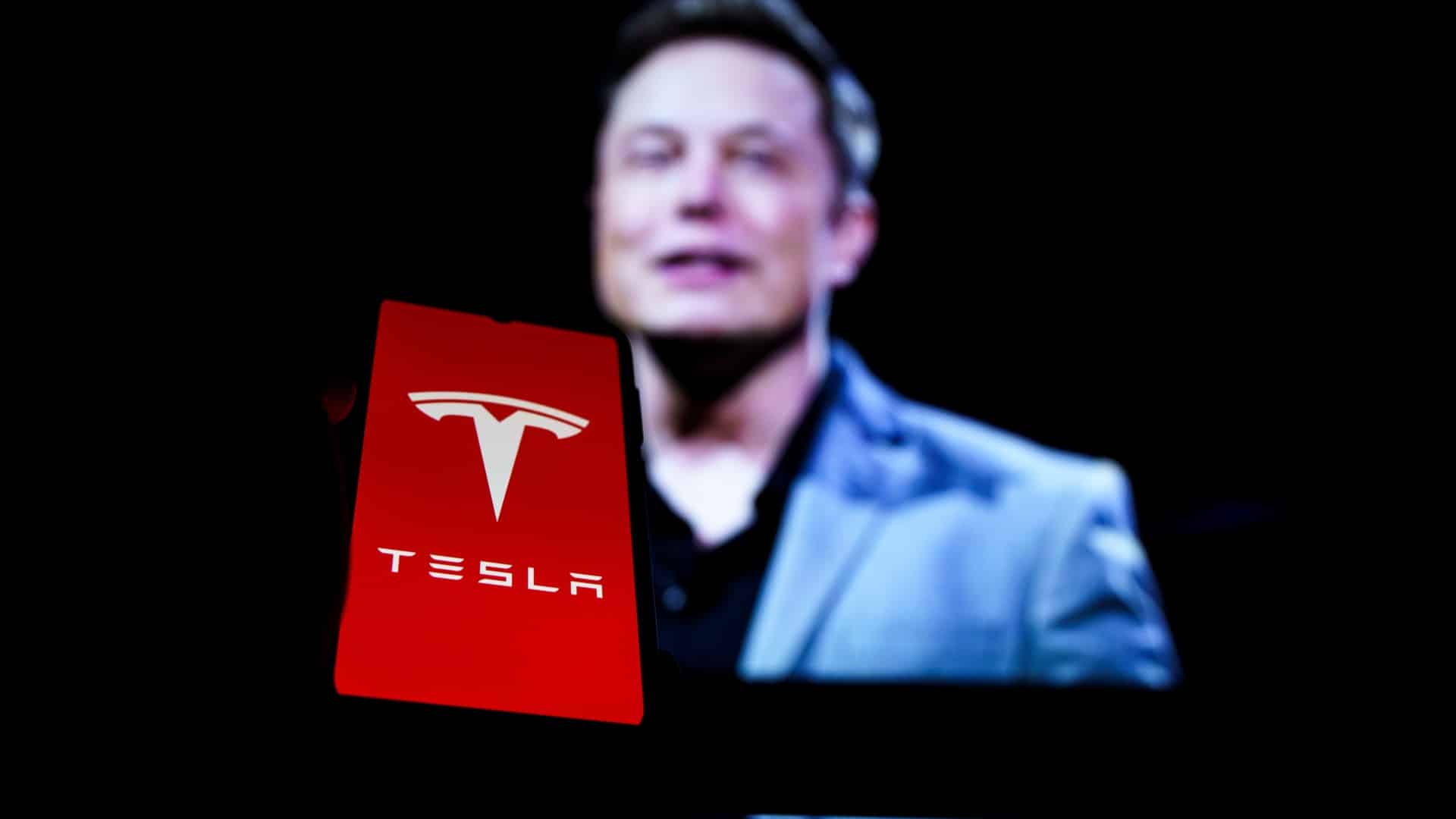 Elon Musk blames inflation for Tesla's 'problems'